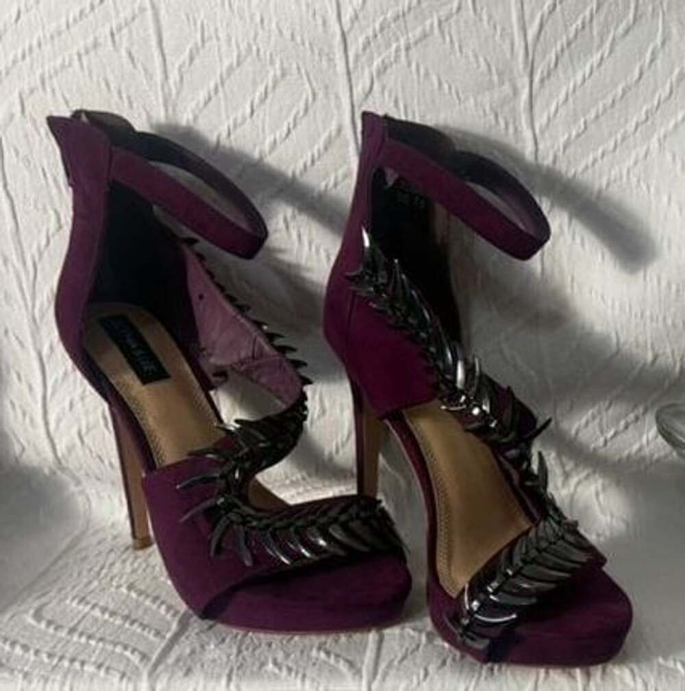 Sophia & Lee Purple Suede Ankle Strap Heels with Metal Detailing Size 7.5